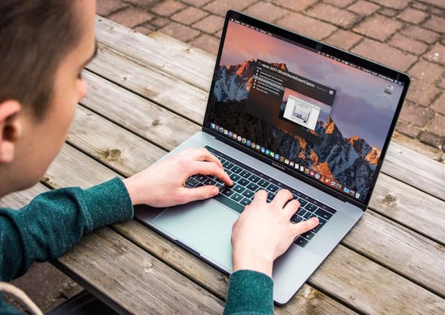 person-using-MacBook