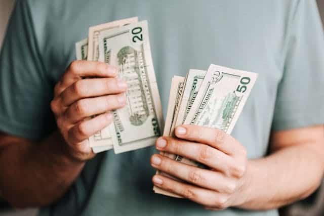 The Business Owner’s Guide to Managing Finances and Making Profitable Investments